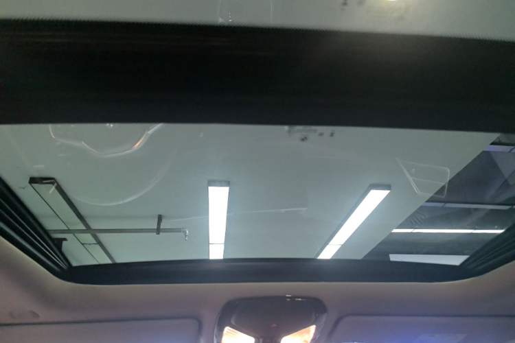 Used BMW i3 2025 eDrive 35 L Headliner