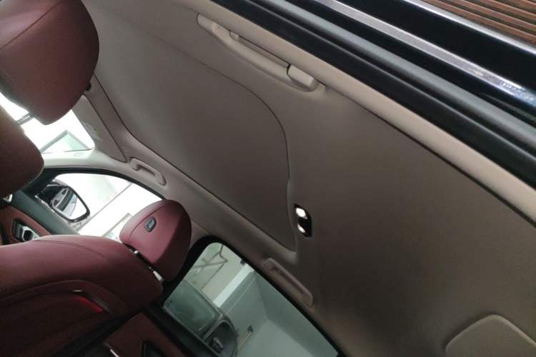 Used BMW i3 2025 eDrive 35 L Headliner