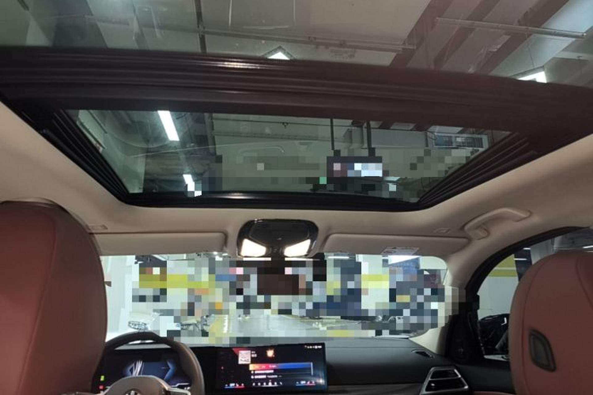 Used BMW i3 2025 eDrive 40 L Midnight Sports Package Headliner