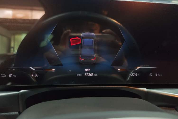 Used BMW i3 2025 eDrive 40 L Midnight Edition Instrument Cluster