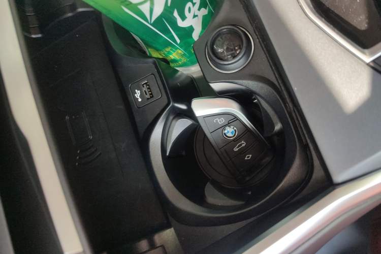 Used BMW i3 2025 eDrive 35 L Interior 1