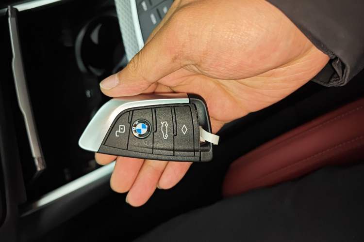 Used BMW i3 2025 eDrive 40 L Midnight Sports Package Interior 1