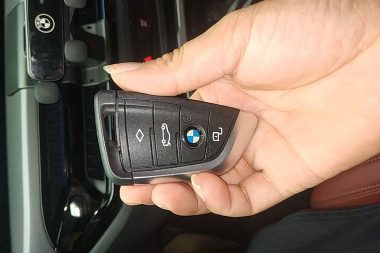 Used BMW i3 2025 eDrive 35 L Interior 1