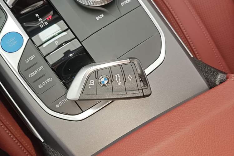 Used BMW i3 2025 eDrive 35 L Interior 1