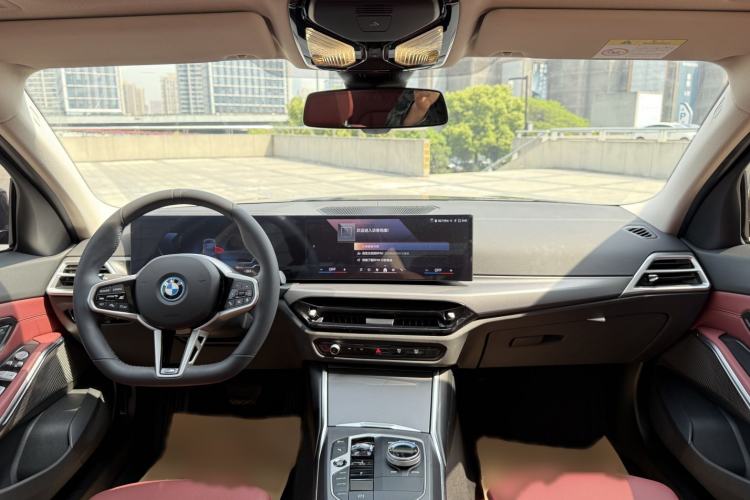 Used BMW i3 2025 eDrive 35 L Interior 4