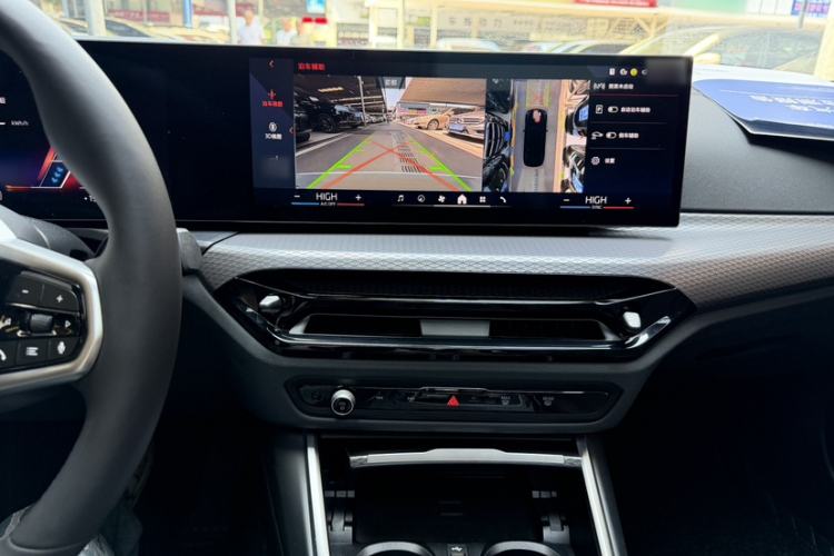 Used BMW i3 2025 eDrive 40 L Midnight Edition Interior 5