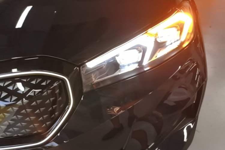 Used BMW i3 2025 eDrive 40 L Midnight Edition Left Front Headlight