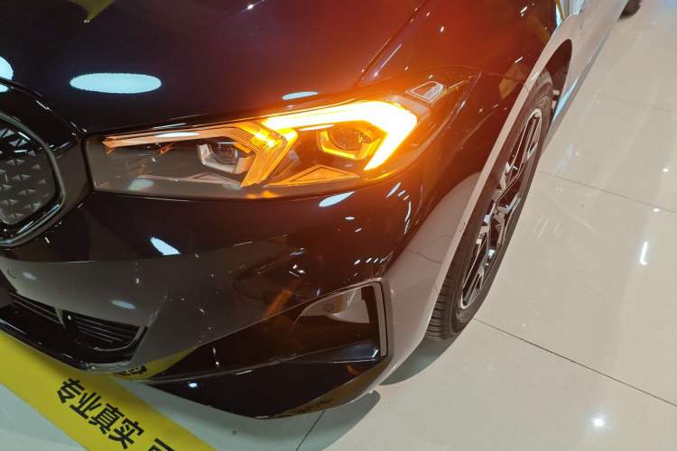 Used BMW i3 2025 eDrive 40 L Midnight Edition Left Front Headlight
