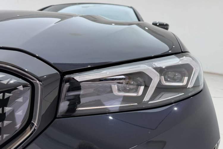 Used BMW i3 2025 eDrive 40 L Midnight Edition Left Front Headlight
