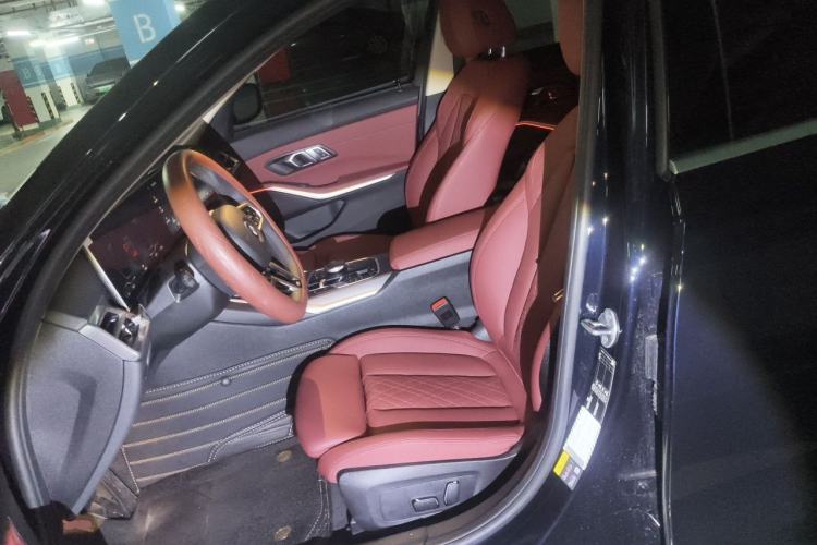 Used BMW i3 2025 eDrive 35 L Left Front Seat