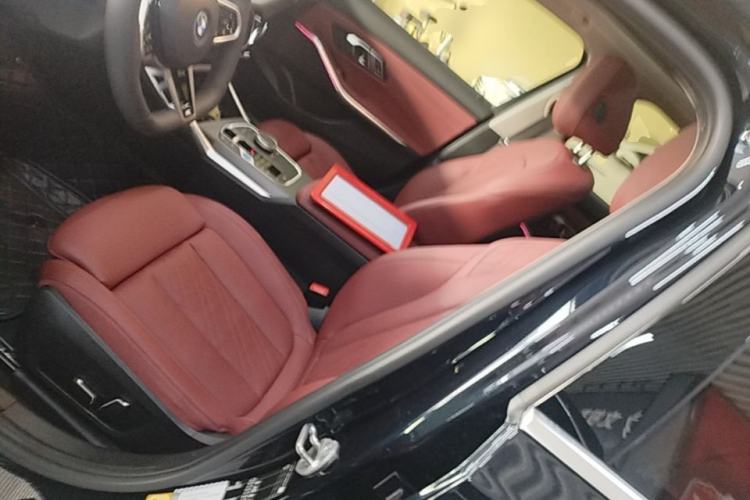 Used BMW i3 2025 eDrive 35 L Left Front Seat