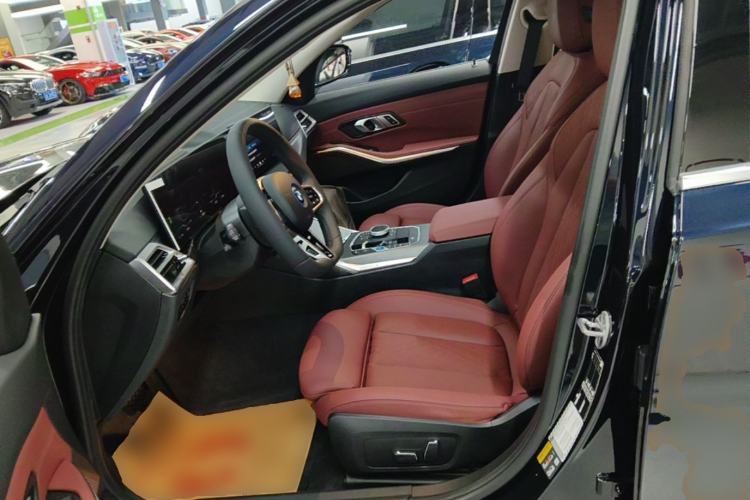 Used BMW i3 2025 eDrive 35 L Left Front Seat