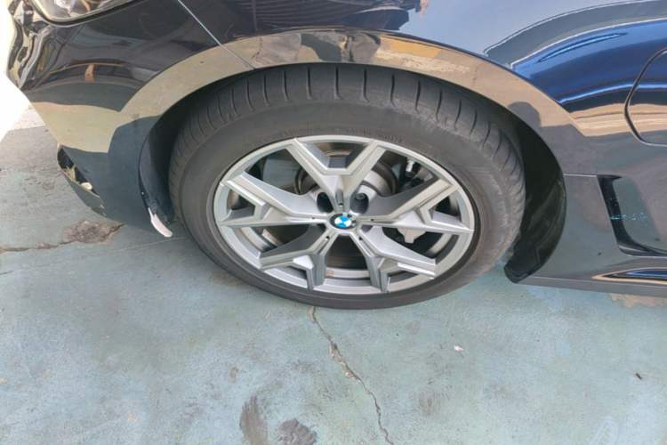 Used BMW i3 2025 eDrive 35 L Left Front Wheel Hub