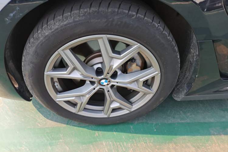 Used BMW i3 2025 eDrive 35 L Left Front Wheel Hub