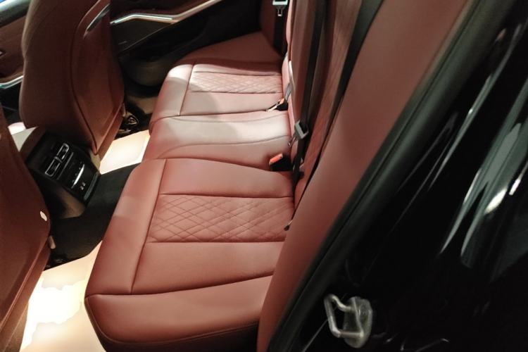 Used BMW i3 2025 eDrive 40 L Midnight Edition Left Rear Seat