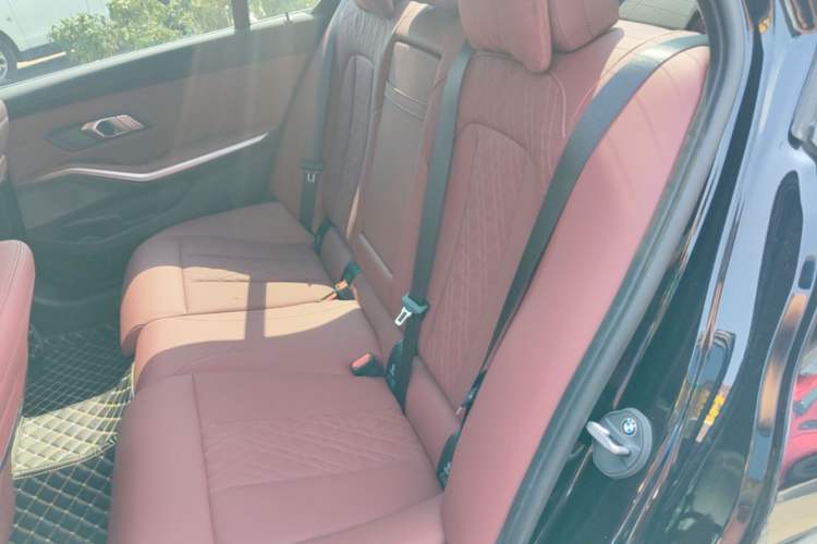 Used BMW i3 2025 eDrive 35 L Left Rear Seat