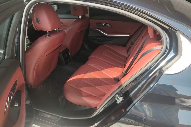 Used BMW i3 2025 eDrive 35 L Left Rear Seat