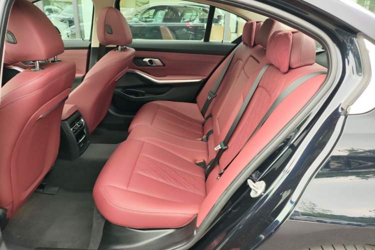 Used BMW i3 2025 eDrive 35 L Left Rear Seat