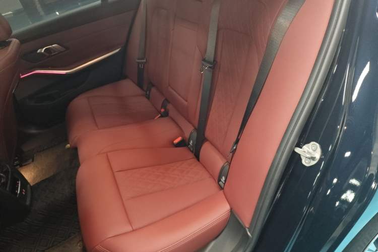 Used BMW i3 2025 eDrive 35 L Left Rear Seat