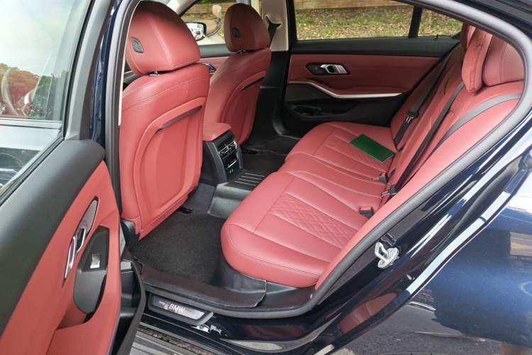 Used BMW i3 2025 eDrive 40 L Midnight Sports Package Left Rear Seat