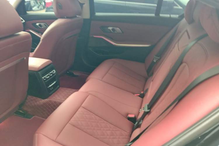Used BMW i3 2025 eDrive 35 L Left Rear Seat