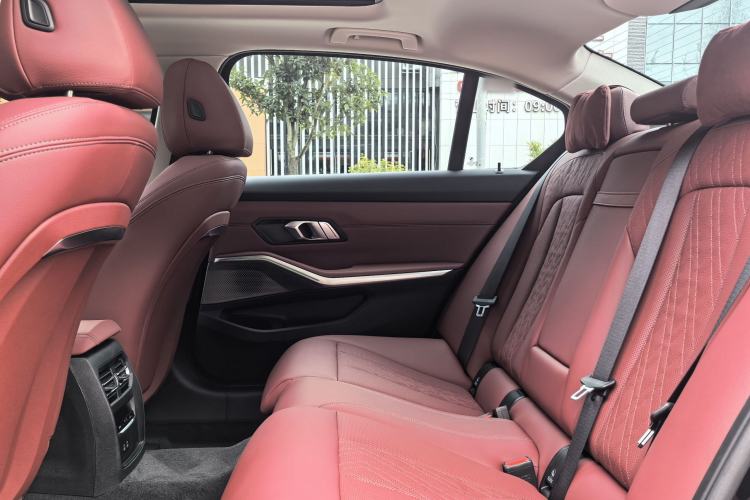 Used BMW i3 2025 eDrive 35 L Left Rear Seat
