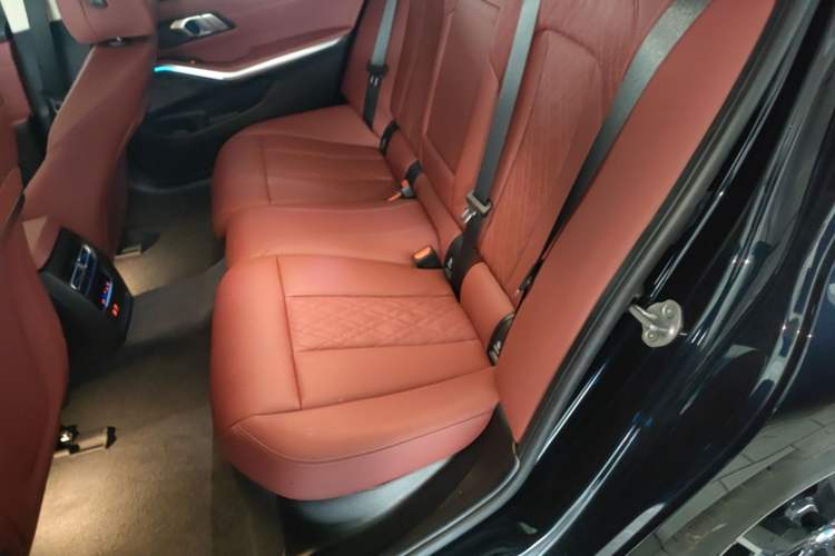 Used BMW i3 2025 eDrive 40 L Midnight Edition Left Rear Seat