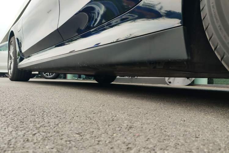 Used BMW i3 2025 eDrive 35 L Left Side Sill