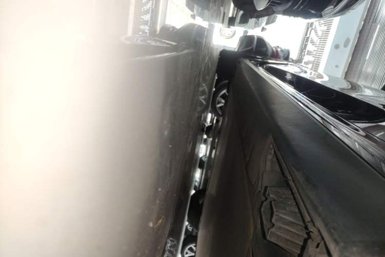 Used BMW i3 2025 eDrive 35 L Left Side Sill