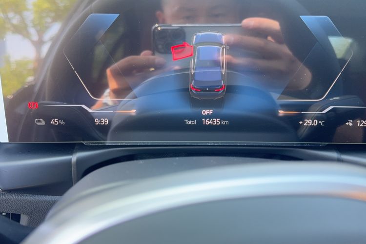 Used BMW i3 2025 eDrive 35 L Odometer Close Up