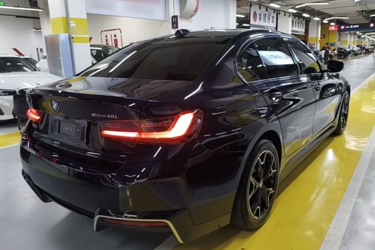 Used BMW i3 2025 eDrive 40 L Midnight Edition Rear Right 45 Deg