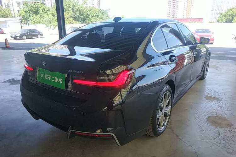 Used BMW i3 2025 eDrive 35 L Rear Right 45 Deg