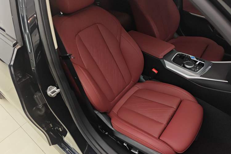 Used BMW i3 2025 eDrive 40 L Midnight Sports Package Right Front Seat