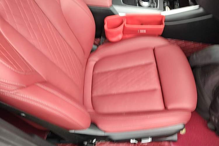 Used BMW i3 2025 eDrive 35 L Right Front Seat