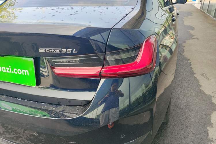 Used BMW i3 2025 eDrive 35 L Right Rear Taillight
