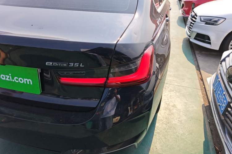 Used BMW i3 2025 eDrive 35 L Right Rear Taillight