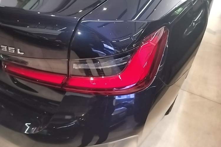 Used BMW i3 2025 eDrive 35 L Right Rear Taillight