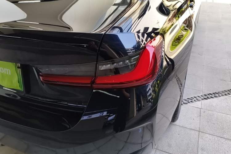 Used BMW i3 2025 eDrive 35 L Right Rear Taillight