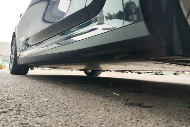 Used BMW i3 2025 eDrive 35 L Right Side Sill
