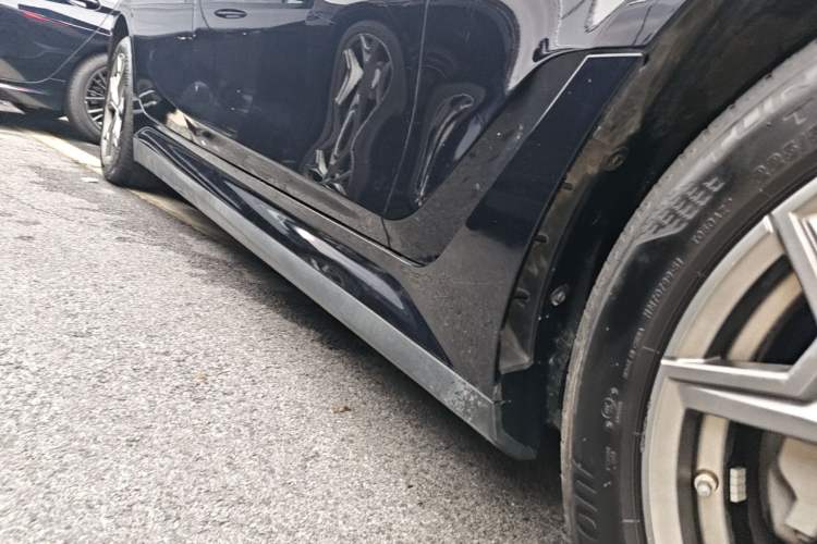 Used BMW i3 2025 eDrive 35 L Right Side Sill