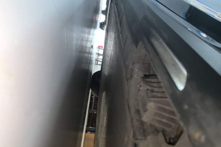 Used BMW i3 2025 eDrive 35 L Right Side Sill