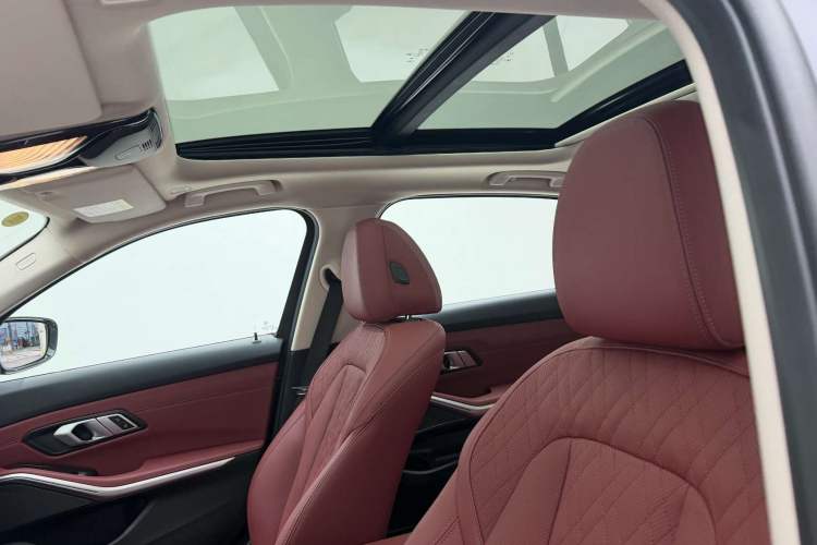 Used BMW i3 2025 eDrive 40 L Midnight Sports Package Roof