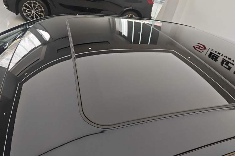 Used BMW i3 2025 eDrive 40 L Midnight Sports Package Roof