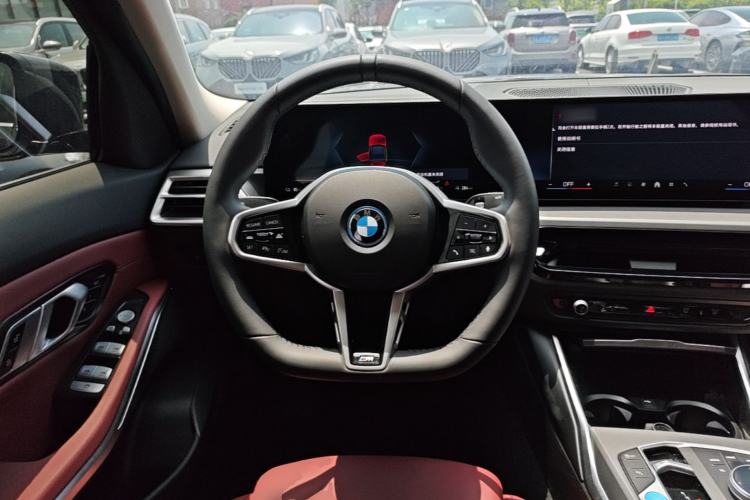 Used BMW i3 2025 eDrive 35 L Steering Wheel