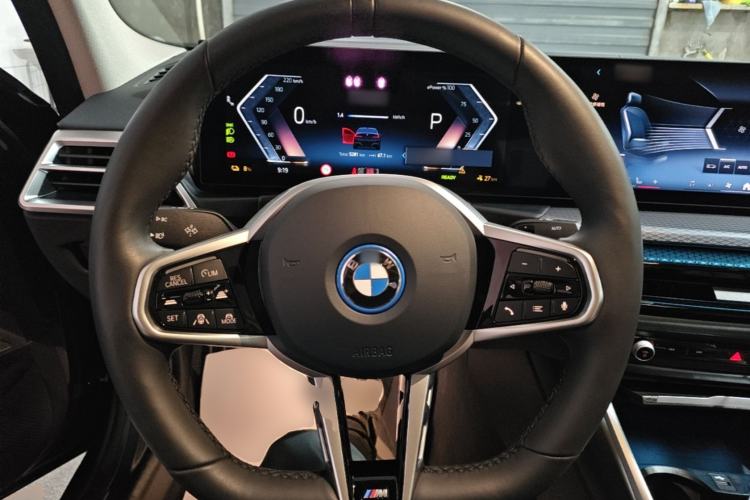 Used BMW i3 2025 eDrive 40 L Midnight Edition Steering Wheel