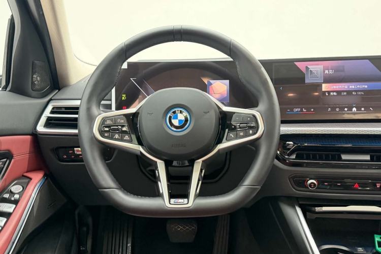 Used BMW i3 2025 eDrive 40 L Midnight Sports Package Steering Wheel
