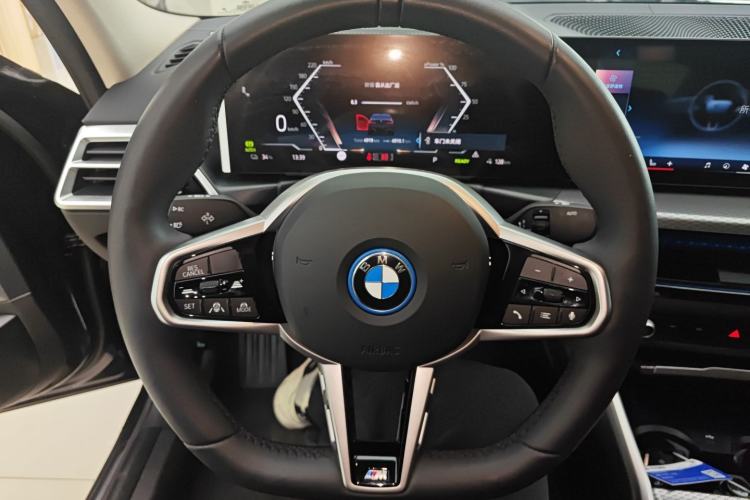 Used BMW i3 2025 eDrive 40 L Midnight Sports Package Steering Wheel