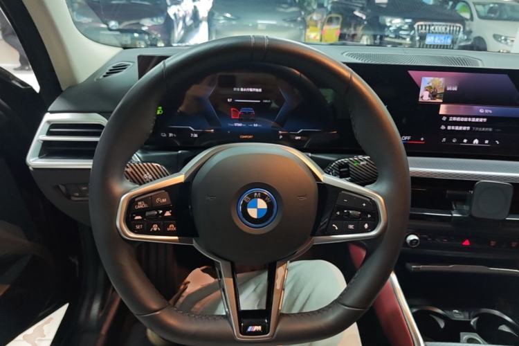 Used BMW i3 2025 eDrive 40 L Midnight Edition Steering Wheel