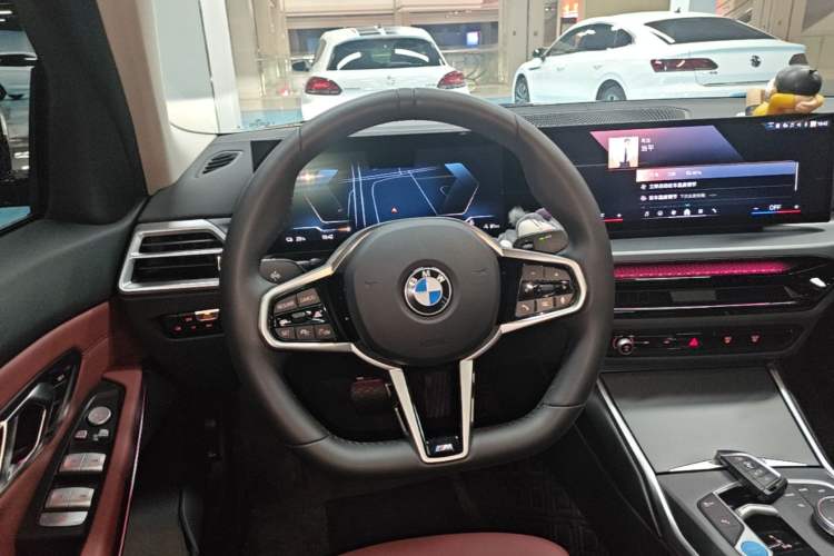Used BMW i3 2025 eDrive 35 L Steering Wheel
