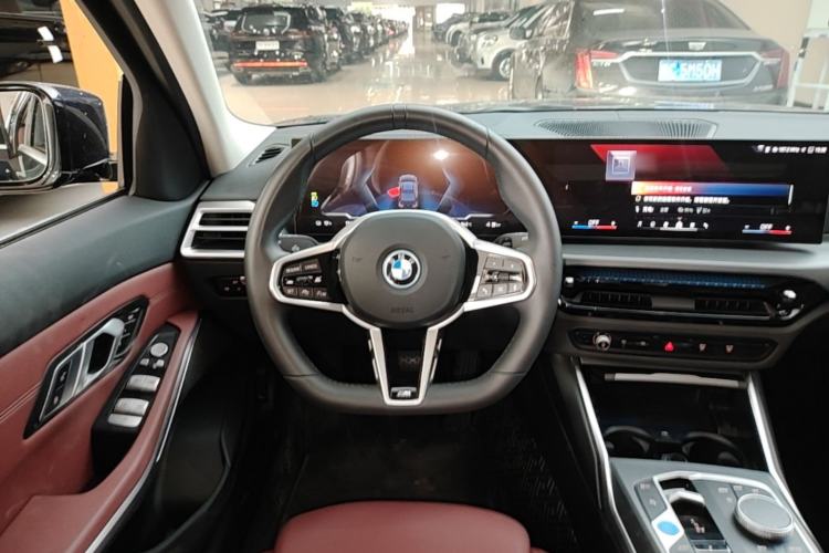 Used BMW i3 2025 eDrive 35 L Steering Wheel